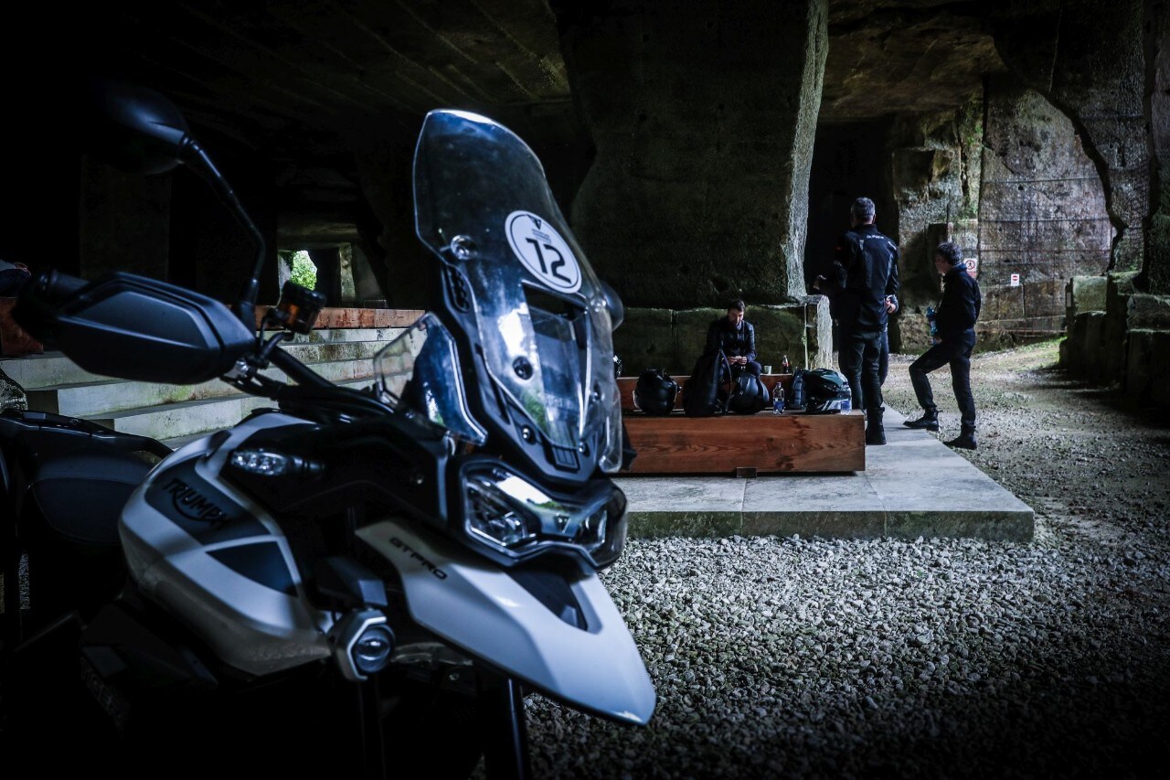 Triumph Adventure Experience: quando la moto va a braccetto con l'architettura
